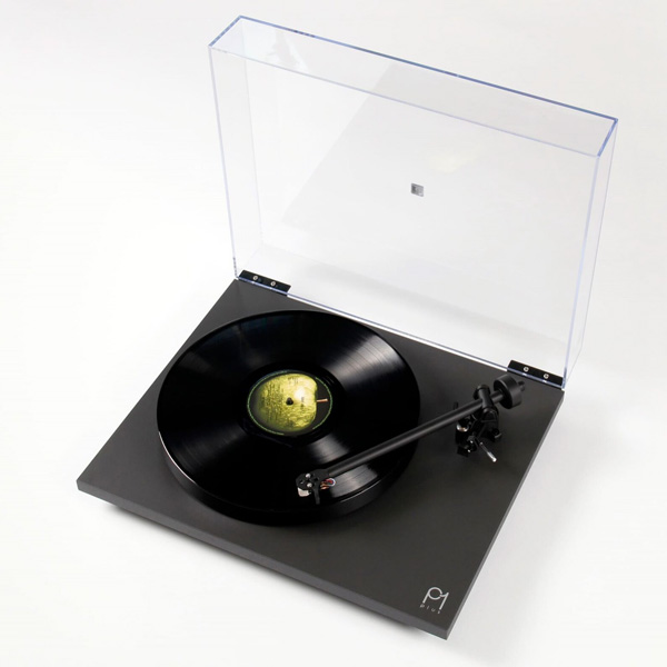 REGA PLANAR 1 Plus Matte Black (Carbon)