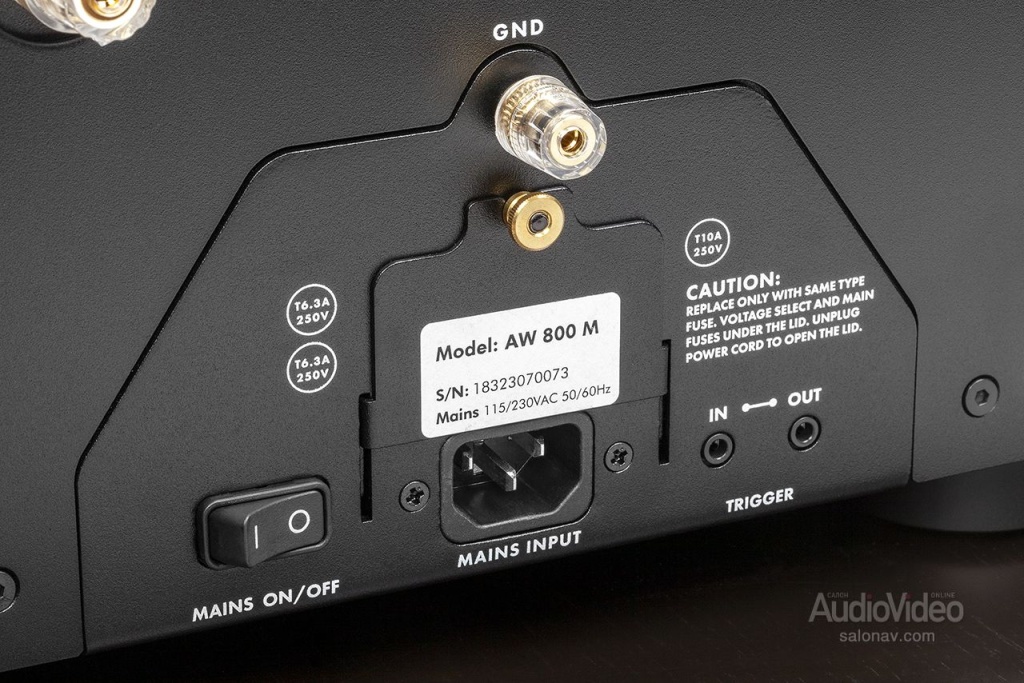 Electrocompaniet_AW800M_76.jpg