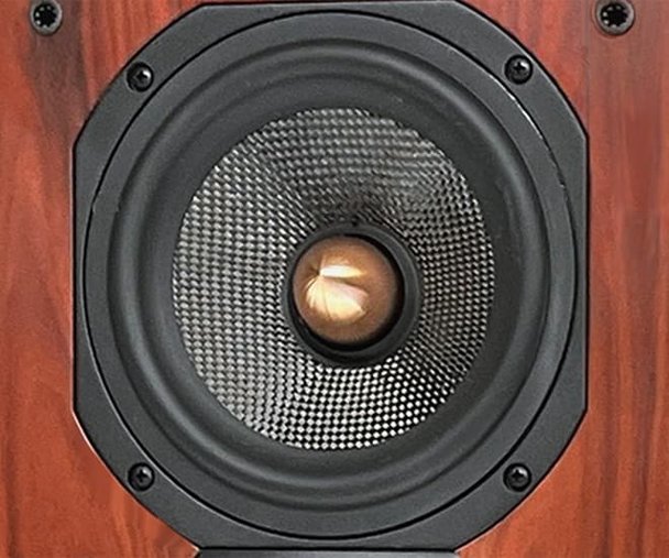 legacy-audio-focus-xd-loudspeaker-mid-range.jpg