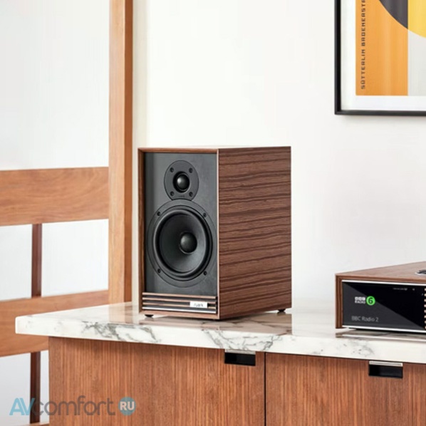 Ruark Audio Sabre-R Bookshelf Speakers Walnut