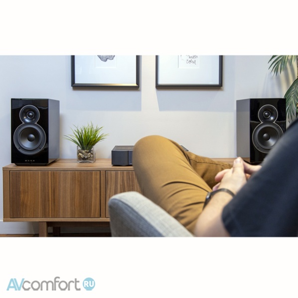 Moon by Simaudio Voice 22 Black Gloss