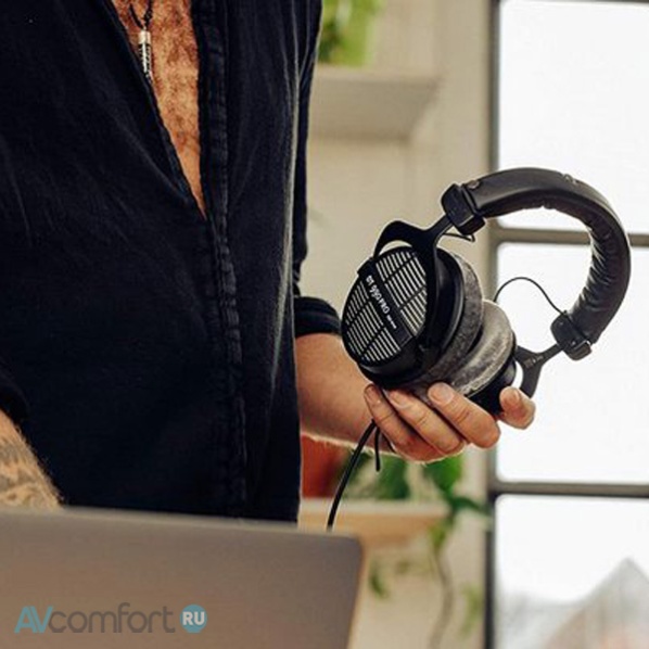 Beyerdynamic DT 990 PRO, 80 Ohm Black LE