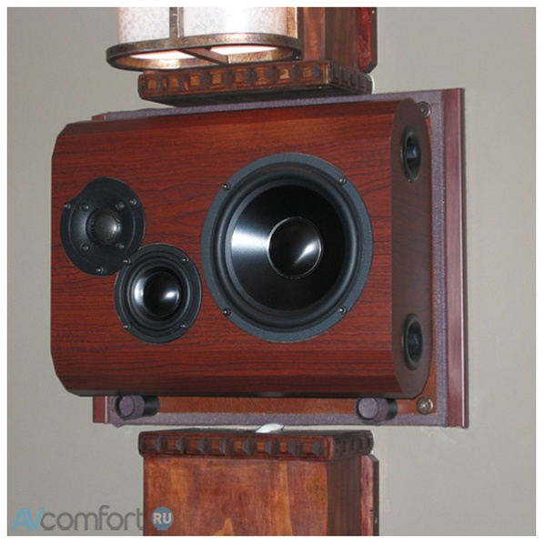 BRYSTON Model TOW Walnut
