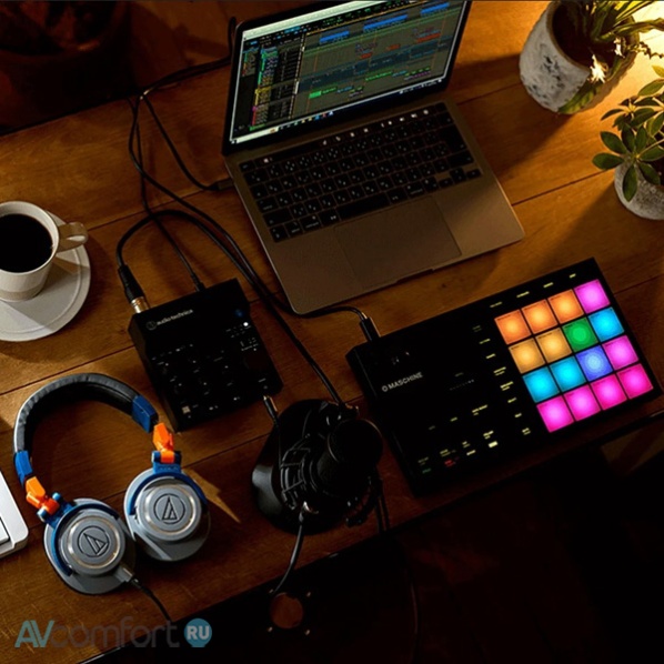 Audio-Technica ATH-M50X Lab