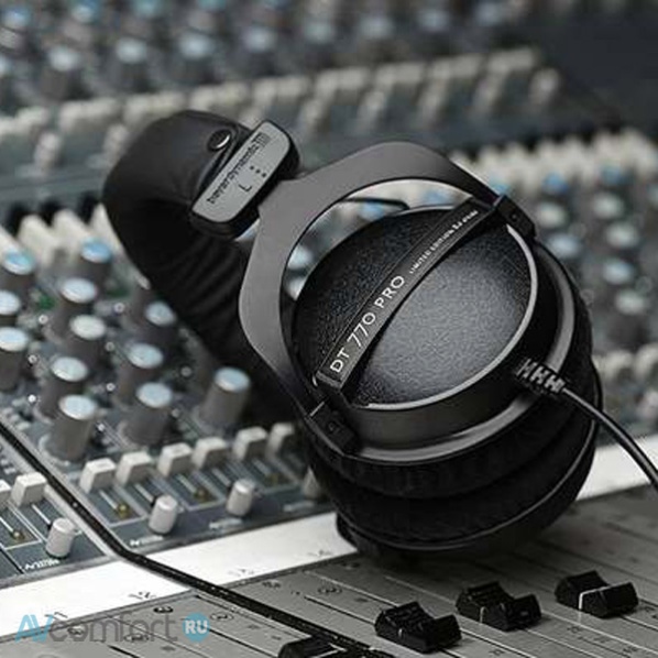 Beyerdynamic DT 770 PRO, 250 Ohm Black LE